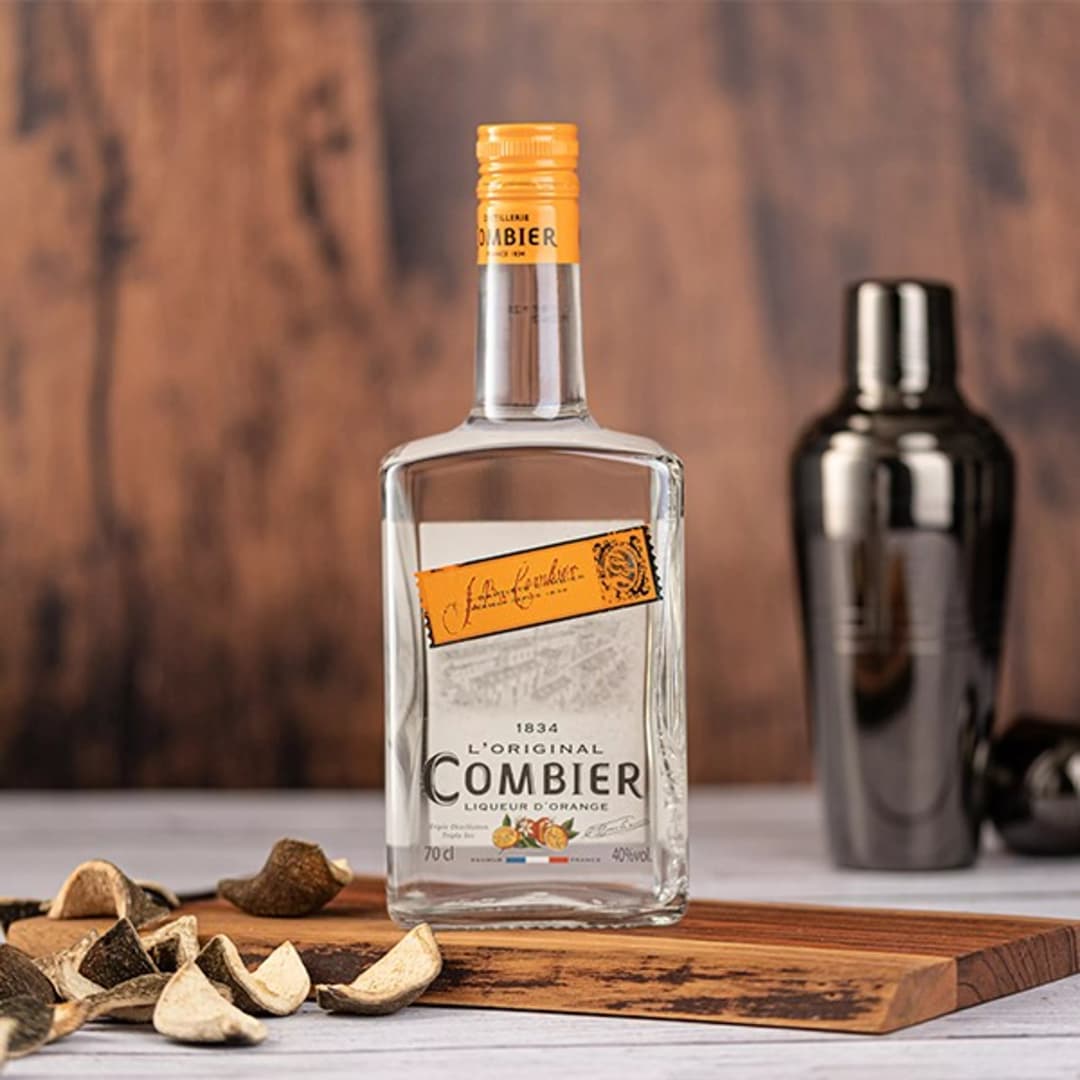 Founded in 1834 in Saumur, the Combier Distillery combines local terroir and ancestral know-how to create renowned craft liqueurs.