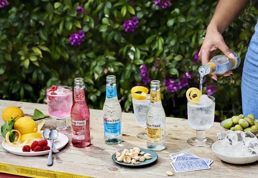 Fever Tree : Fever-Tree is a premium British brand specializing in high-quality mixers, renowned for its natural ingredients and refined flavors. Perfectly crafted for exceptional cocktails and spirits, it combines quality, authenticity, and elegance to elevate every drinking experience.
